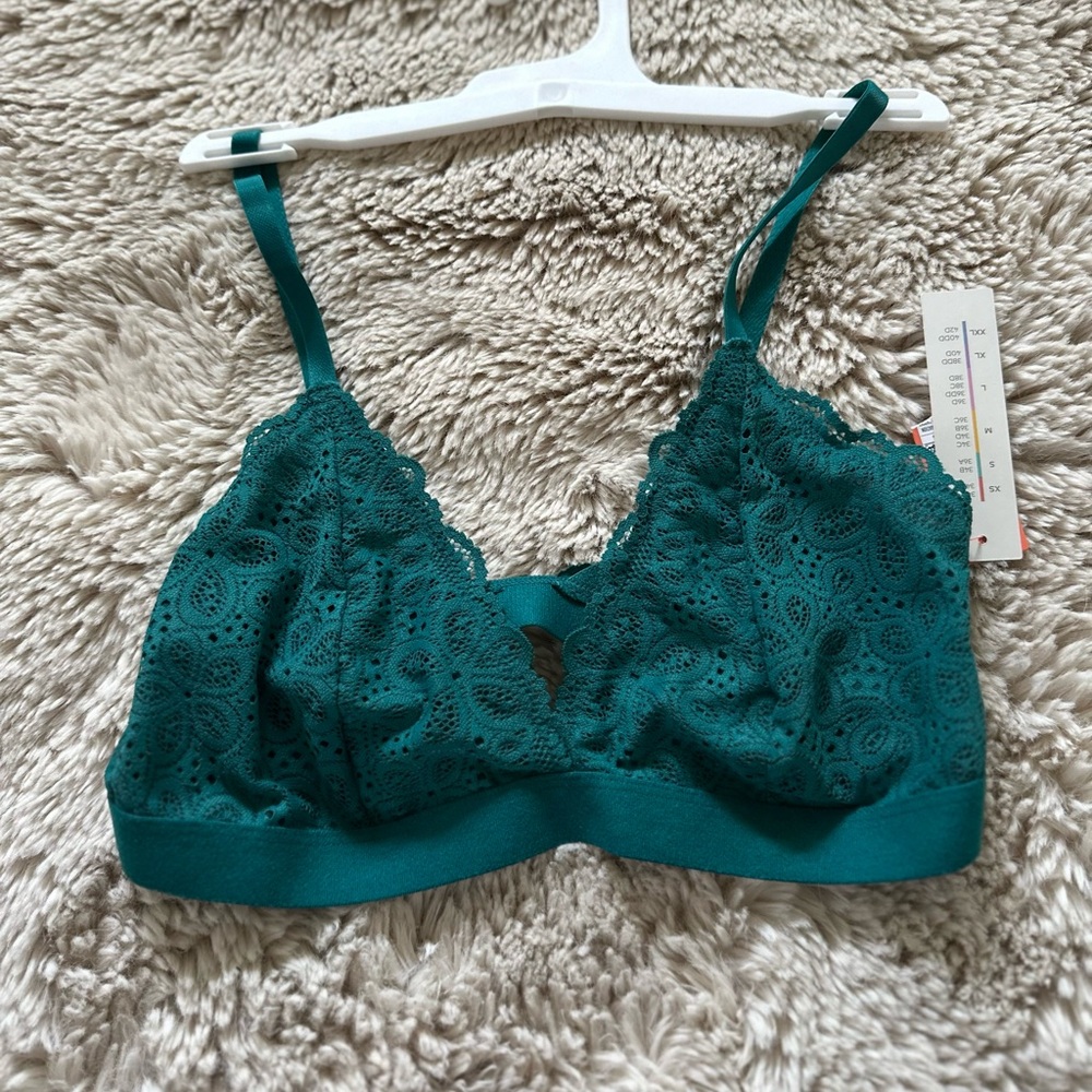 Teal Colsie bra Size medium New with tags